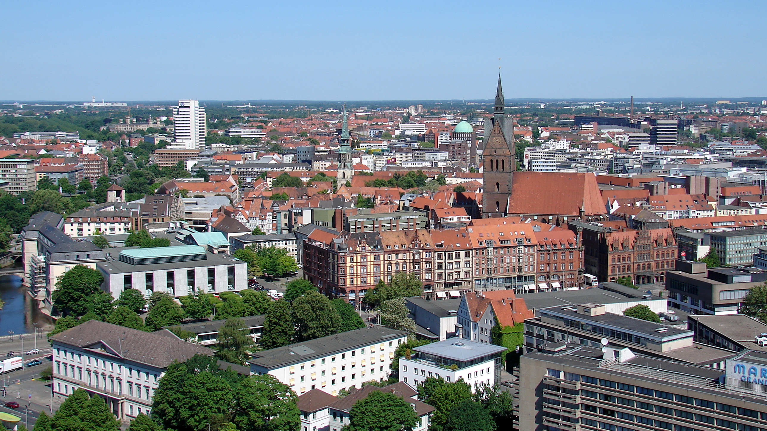 Hannover_Blick_Neues_Rathaus_01.jpg Hannover_Blick_Neues_Rathaus_01.jpg